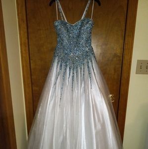 Stunning Tony Bowls White Pageant Gown With Blue Beading Size 0